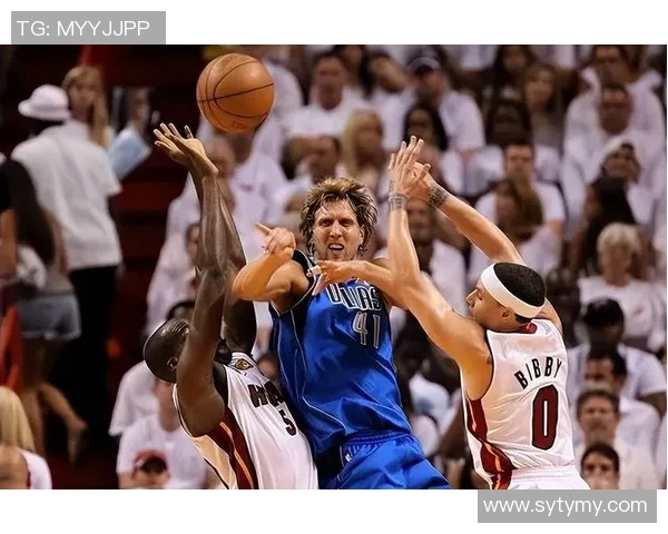 2017年勇士与小牛精彩对决全场回放重温经典瞬间与赛场激情