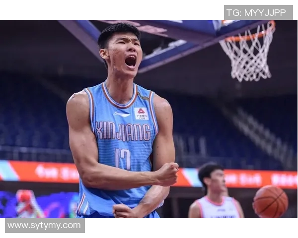 范子铭：从篮球新星到职业生涯的辉煌之路探索与成长的故事