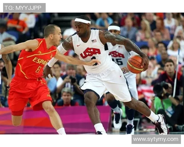 2012年美国与西班牙决赛精彩回顾与战术分析