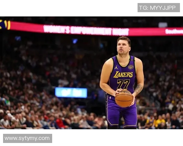 掘金与湖人四场激战回顾球员表现与战术分析全解析