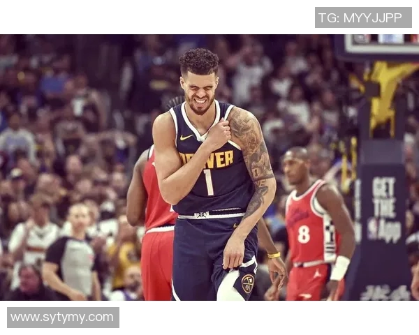 快船与掘金季后赛第三场激战回顾球星表现与战术分析