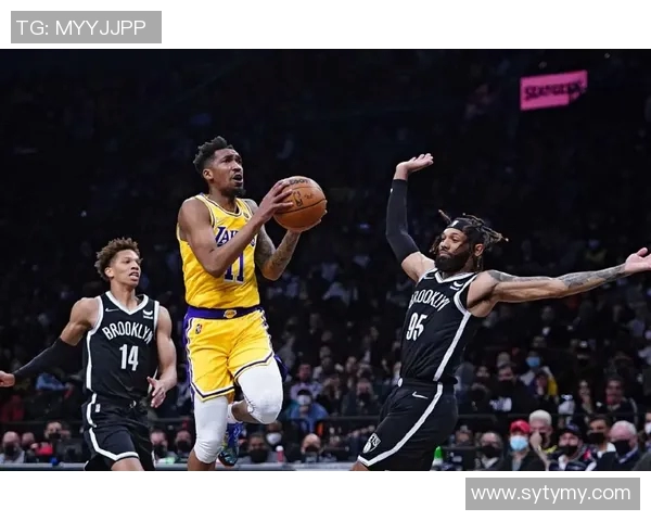 湖人对阵篮网精彩主播解说全程回顾与分析